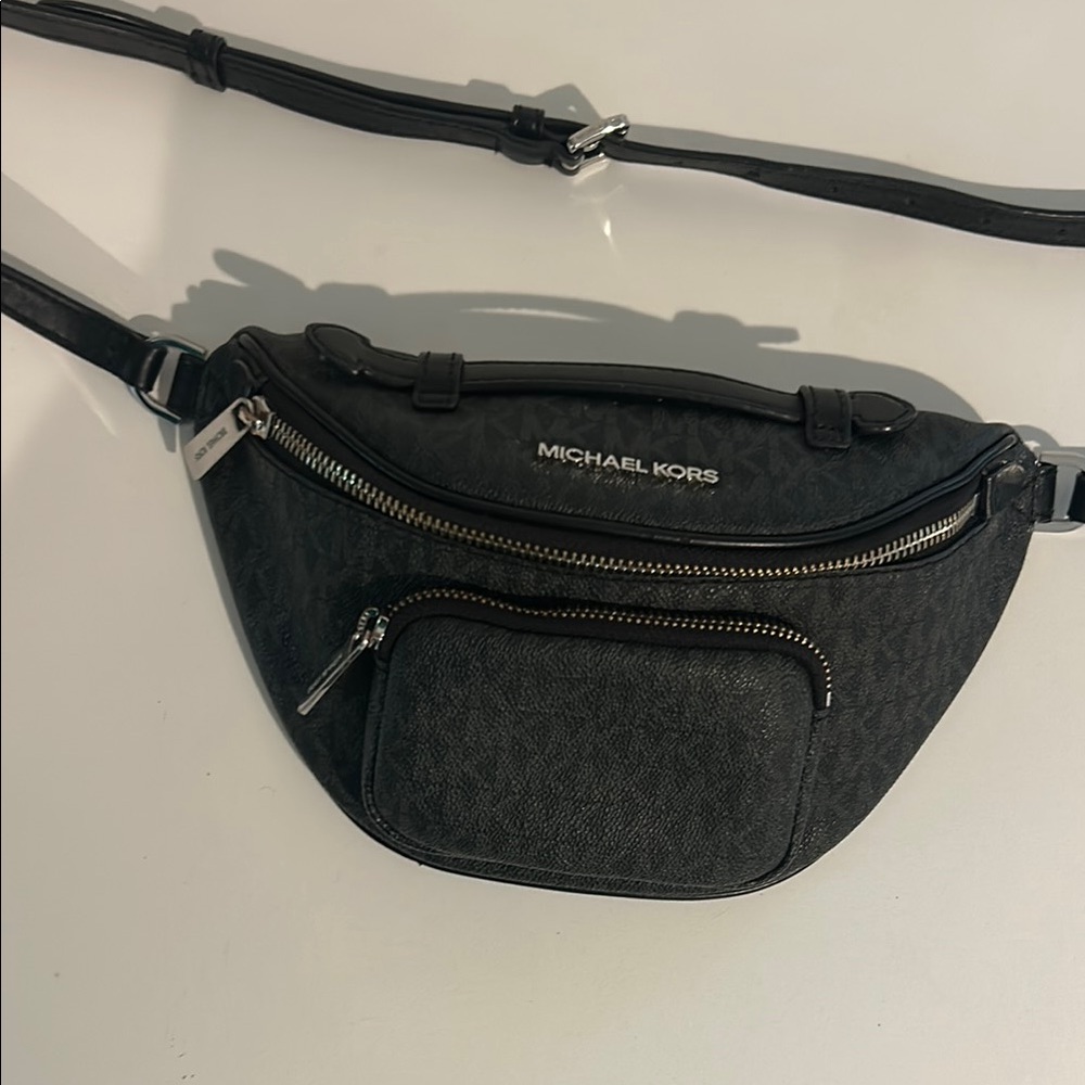 Michael Kors Black leather Crossbody Bag